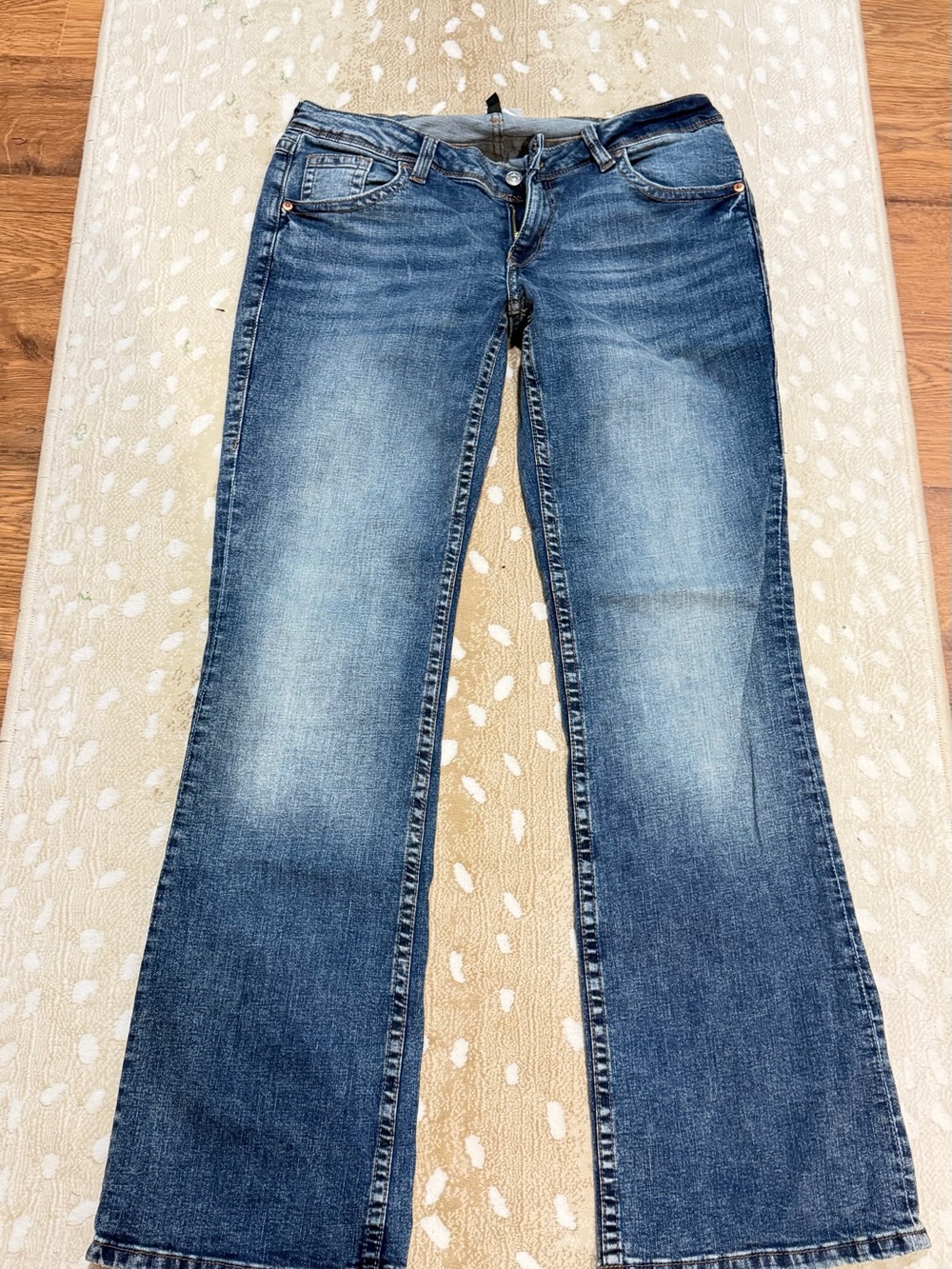 Divided Women's Medium Blue Flared Jeans